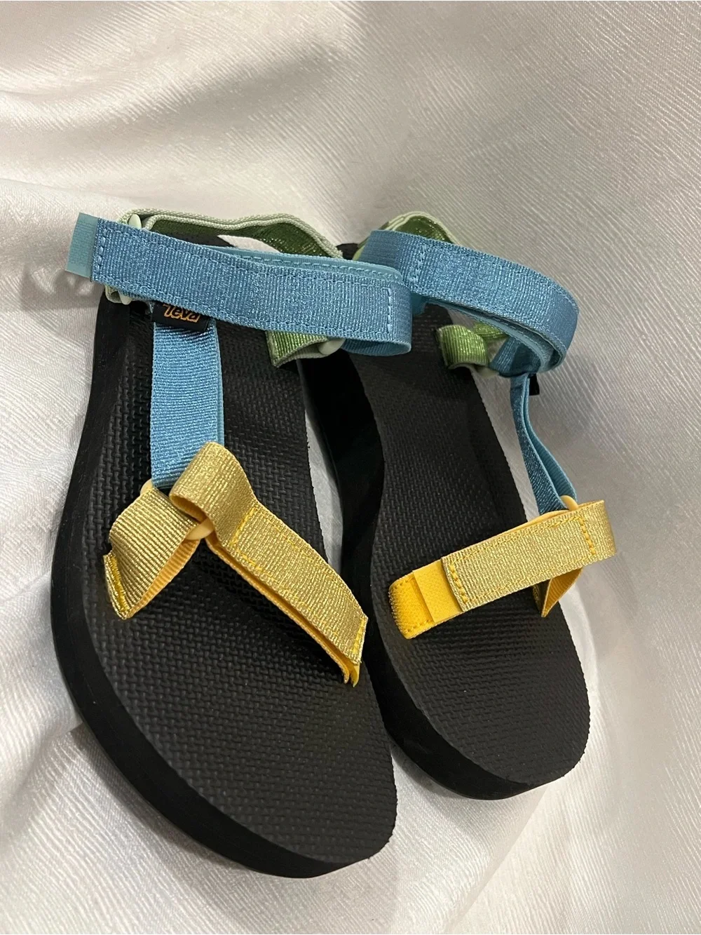 Tévez Midform Universal Women's Vegan Platform Strappy Sandal In size 9